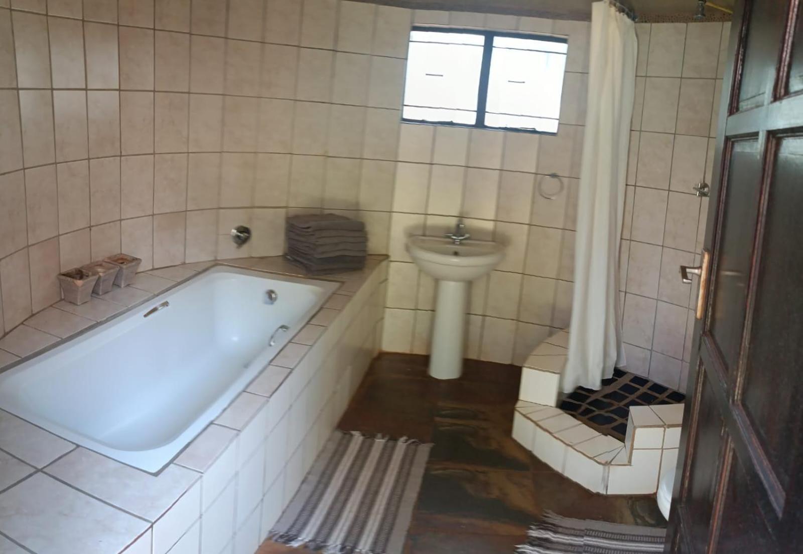 Gallery Inn Бела-Бела Экстерьер фото
